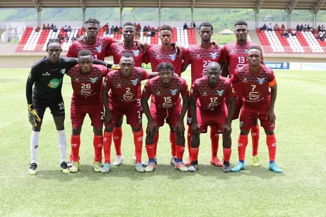 FodeCamaraFC's tweet photo. SOAR ACADÉMIE se déplace ce samedi en Mauritanie où il va être reçu par l’AS Douanes. Pas évident de démarrer une telle compétition par un déplacement.
Je crois en la détermination de ces joueurs. Chers frères, faites nous vivre une soirée de football magnifique. ♥️👌🏾💪.
#FC18 https://t.co/yBt1CbKP2b