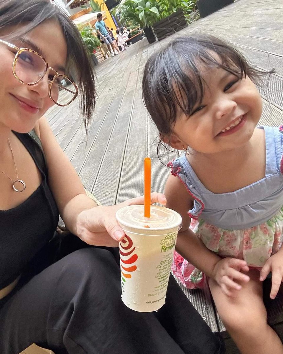 Bing2507's tweet photo. One of Felize sweetest smile☺️🥰
#elissejoson #felize https://t.co/cknXkf2GuE