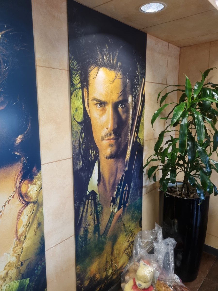 Ran into some childhood crushes yesterday at the <a href="/Disney/">Disney</a> HQ! I was there recording some educational material about being Black and asexual in secondary school as part of my new role as an ambassador for <a href="/DiversityRM/">Diversity Role Models</a>. Next month I'll be visiting my first schools. 🖤