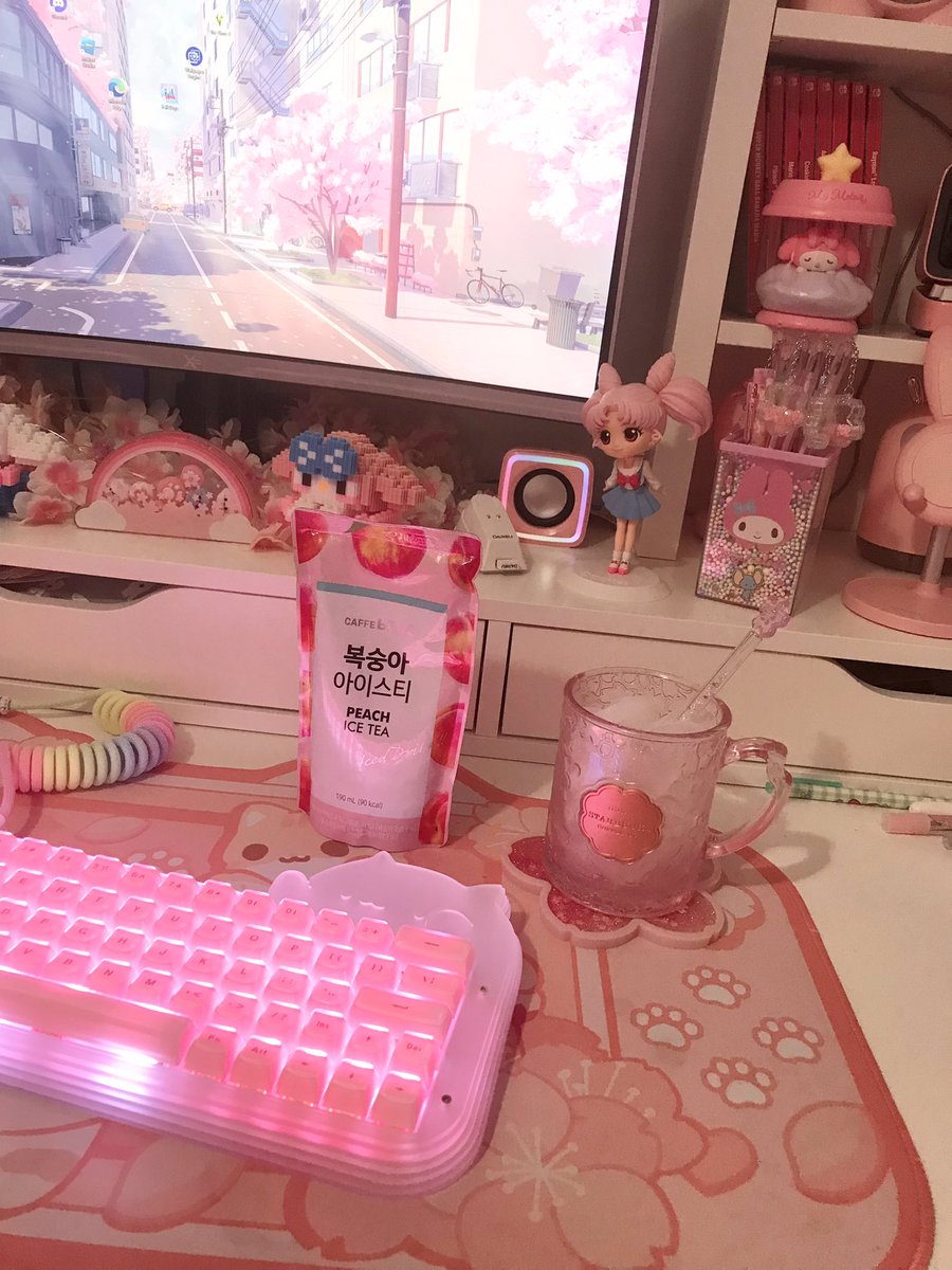 Miyuuily tweet media
