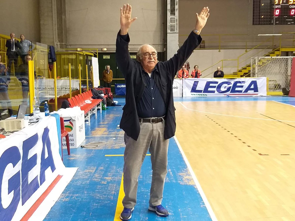 "Ogni volta che ne avrete bisogno, anche solo di un consiglio, sulla cosa che tanto amiamo come il basket, non esitate a chiamarmi. lo sarà sempre disponibile con chi mostra amore e passione per il nostro sport".
Parole e musica di Antonio Zorzi che di soprannomi che aveva due: