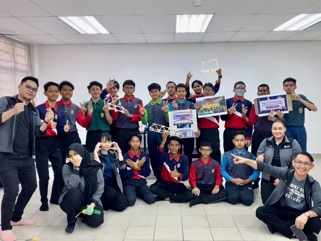 uitmpka's tweet photo. "Engineering Festival Day Inspires STEM Interest through Bridge Building Competition at SMK Sg Ramal on June 7, 2023. #STEMEducation #EngineeringPassion #SMKSungaiRamal #EnlighteningFestivals #BridgeBuildingCompetition #SMKSTEM" https://t.co/azNZWakuKL