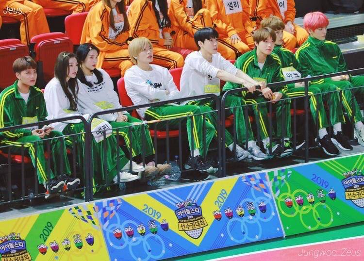 starfess's tweet photo. -star kejadian/ pertemanan idol2 di ISAC yang paling kalian inget 😆

cr : pinterest https://t.co/n8vY5DAPBY