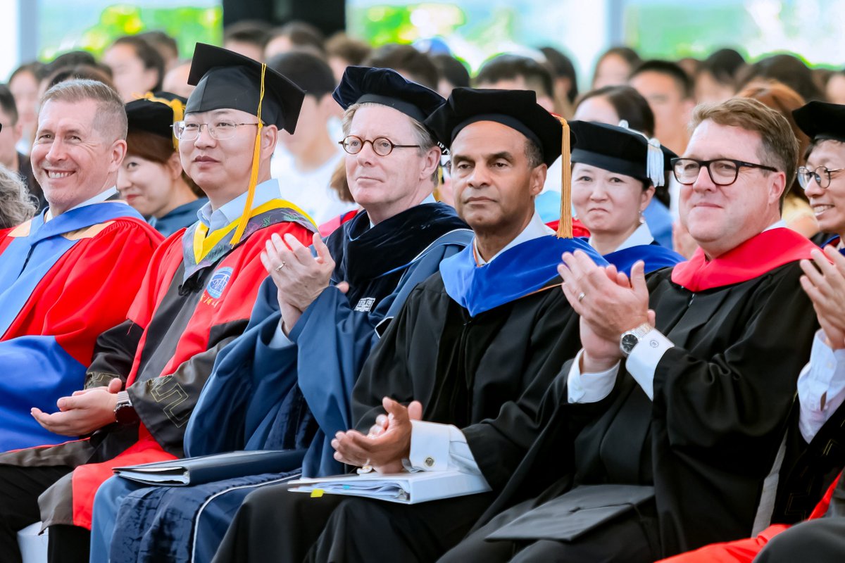 DukeKunshan's tweet photo. Enjoy these photographs from Duke Kunshan’s Class of 2027 opening convocation ceremony, which was held on August 14.
#DukeKunshan #Classof2027 #DKU2027 #studyinChina #Kunshan #openingconvocation #education #undergraduate #student https://t.co/mEVZwWsTCZ