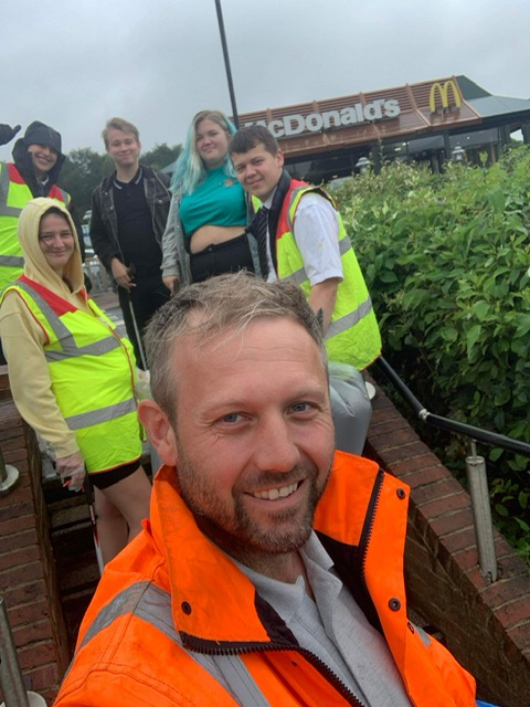 Fantastic group pick with <a href="/RonaldsRangers/">Ronald's Rangers</a> and North Leicestershire Litter Wombles yesterday 15 bags of grot collected.
<a href="/McDonaldsUKNews/">McDonald's UK News</a> <a href="/KeepBritainTidy/">Keep Britain Tidy</a>