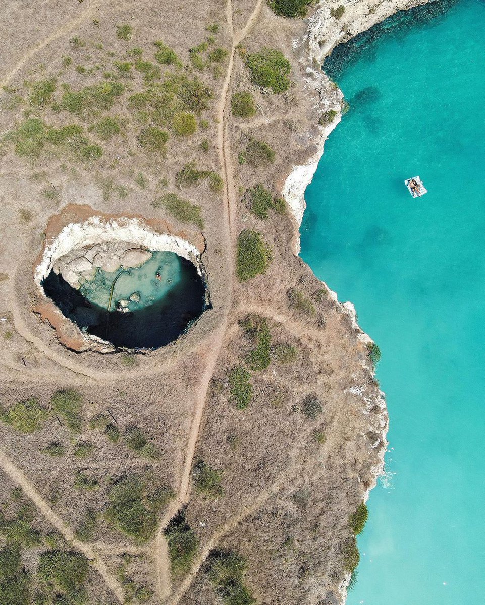 Buongiorno dalla Puglia 🌊
Questa è Grotta Sfondata, nei pressi di Otranto.

#WeAreinPuglia

📸 andrea_giorgio_