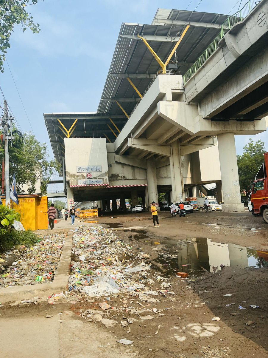 cloudincco's tweet photo. Thanks for such a beautiful entry in Delhi from Tikri border. So much cleanness and conditions of roads till peeragarhi make you feel like you are driving  on offroad track @LtGovDelhi @ArvindKejriwal @CMODelhi https://t.co/dybH2QwexZ