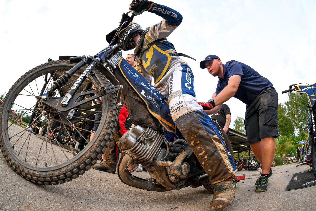 🤝 <a href="/kgrzelak21/">Kacper Grzelak</a> 🛠️ #speedway #żużel