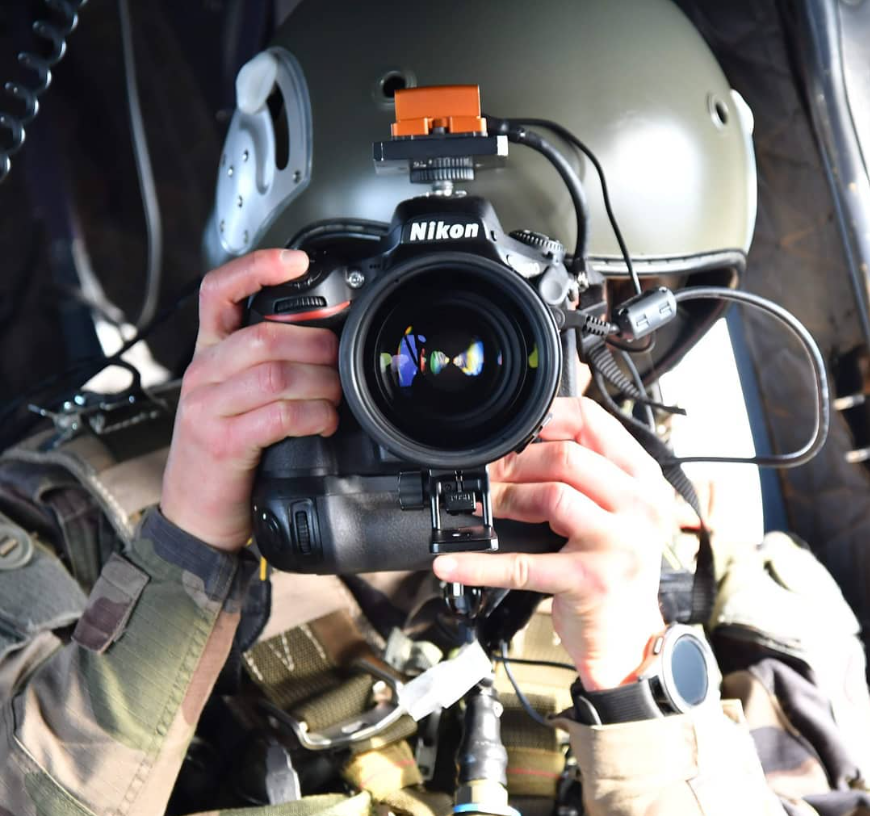 armeeszne's tweet photo. 📸 Journée Mondiale de la Photographie📸

Mettons en lumière le travail de nos photographes militaires qui capturent l'esprit et la détermination de nos forces armées au quotidien 🇫🇷

#photographie #militaire #photo #pics #ops https://t.co/Xl5jAChM9N