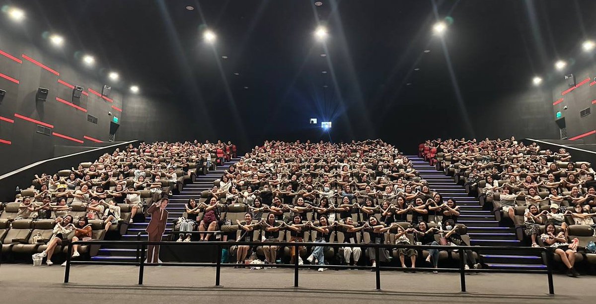 EXO-L ILOILO tweet media