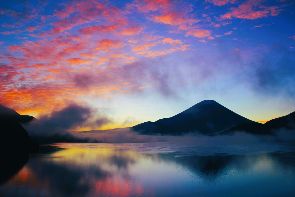 ken_11041103's tweet photo. 朝焼け
＃富士山 https://t.co/4eVMNXZws3