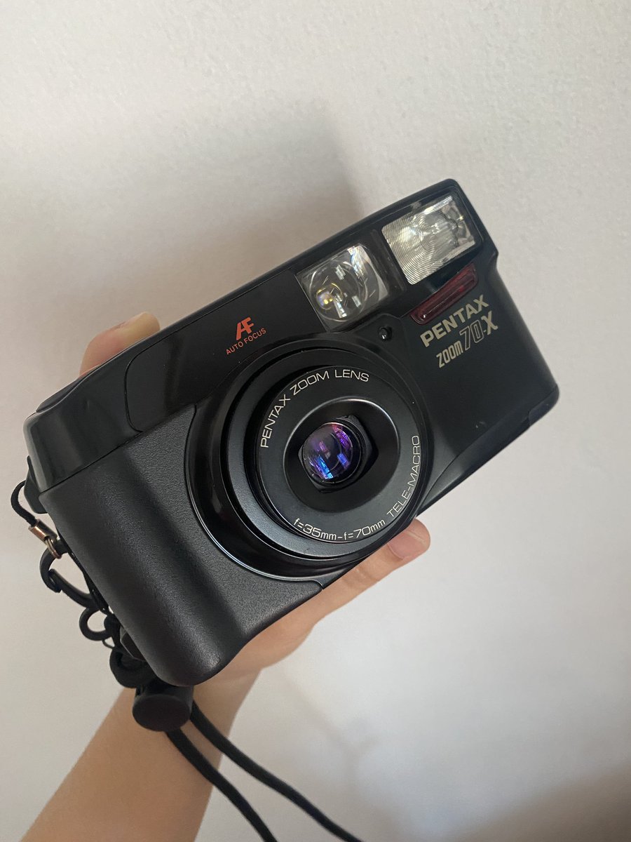 muayleejun's tweet photo. ส่งต่อ กล้องฟิล์ม pentax zoom 70X ค่า สภาพ 95% กริบมากๆ จะได้ตัวกล้องพร้อมถ่านในเครื่องและสายคล้องของ pentax  ค่ะ เลนส์ใส ภาพสวยกริบ 
ราคา: 850฿ รวมส่งค่า
#กล้องมือสอง #กล้องฟิล์ม #กล้องpentax https://t.co/qvtEAUyVVQ
