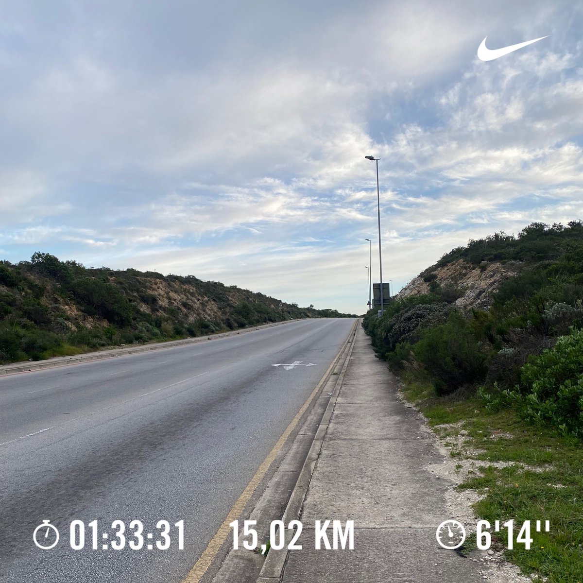 Seleta_1's tweet photo. #RunningWithTumiSole https://t.co/CYTtC3zShd