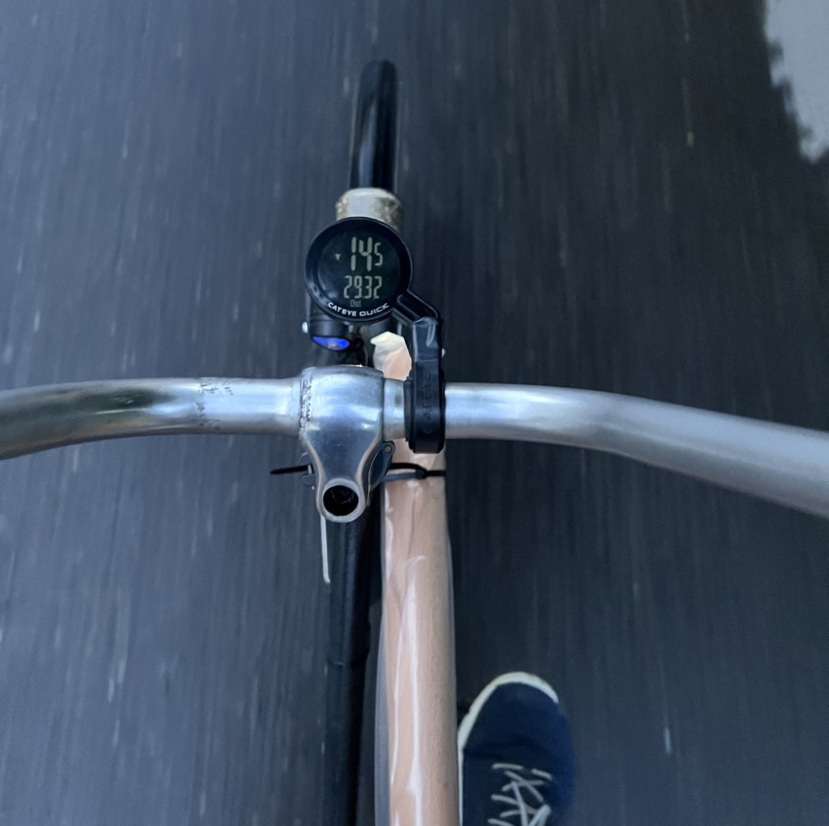 sildvee's tweet photo. Eile tuli linnas asjaajamisi pea 30 km jagu. Lisaks tasus ära, et kaasas oli paar nipukat.
#autota + #maksuta = #automaksuta
#kikilipsukujulineTln #diy #nipukas https://t.co/MCBy7XrJup