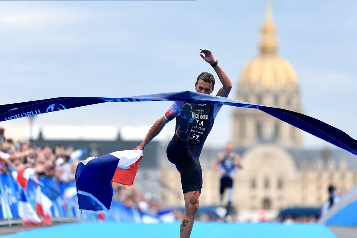 Para triathlon Test Event Paris 2023 🚹: Superbe Doublé 🇫🇷chez les PTS4 ! Alexis Hanquinquant l’emporte devant Pierre-Antoine Baele 🇫🇷🥇🥈🏆💪👏 #paratriathlon #GoFrance 📷 Fabien Boukla/Activ’images/FFTRI