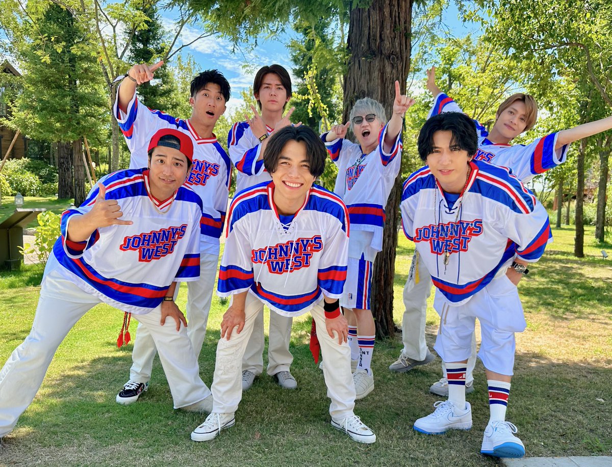 WEareWEST7's tweet photo. 🔥SUMMER SONIC 2023 Day1 OSAKA🔥 

最高に熱いステージでした!!!!!!!  

お越しいただいた方ありがとうございます。  

明日のTOKYO MARINE STAGEにいらっしゃる方は
 暑さ対策をしてメチャクチャ楽しみましょう!!!!!!!  

#サマソニWEST 

#ジャニーズWEST🌈 
#サマソニ 
#summersonic https://t.co/KKBdfb1aIy