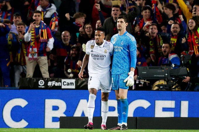 FBalolage's tweet photo. #WeekendFoot, à suivre ce samedi:
#Liga: Almeria vs #RealMadrid 17h30
#PremierLeague : Tottenham vs Manu (16h30) and #ManCity vs #Newcastle (19h)
#Ligue1UberEats Toulouse vs #ParisSaintGermain.
Tout le programme en image. https://t.co/9dKr4W8NHz