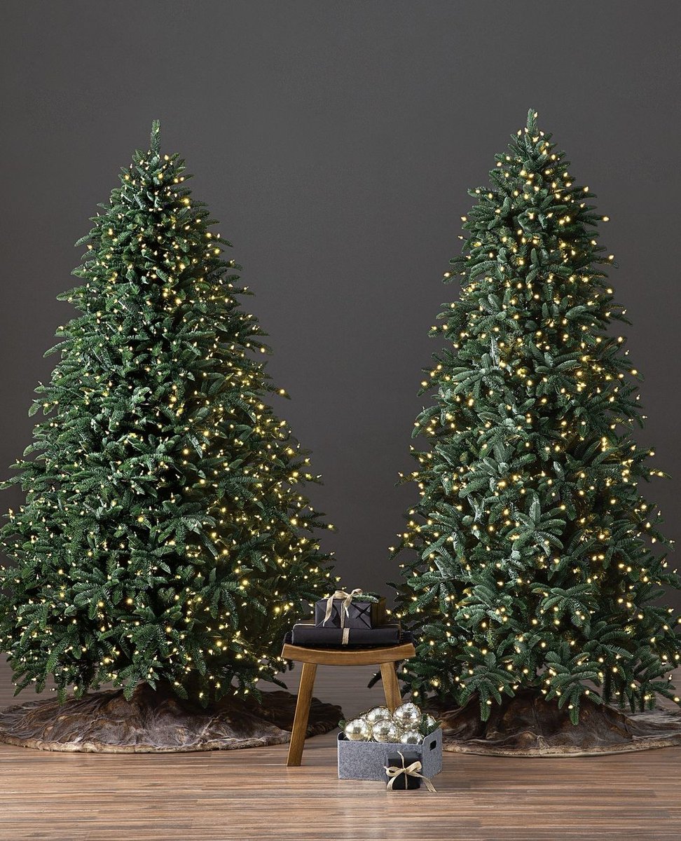 BalsamHillUK's tweet image. #TrueToNature: Lifelike needles, zero cleanup, eco-friendly reuse. 💚 Discover our various needle types and find the style that suits your fancy. bit.ly/459H1sc