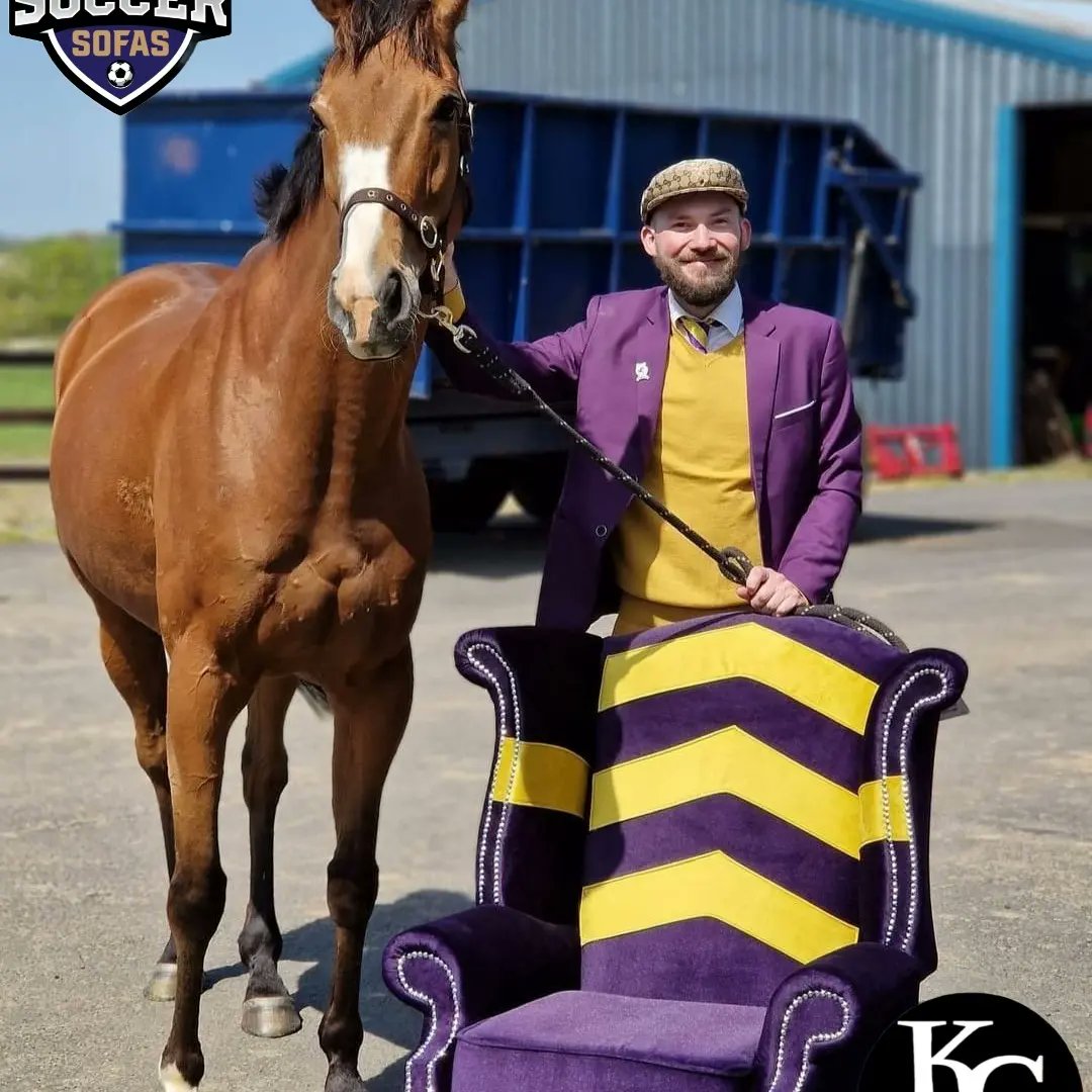 soccer_sofas's tweet image. ⚽️We are proud to announce that today we are sponsoring the summer race day at Doncaster races!! 
🌞 Pop down today to see us in our huge marquee and say hello to our lovely Soccer Sofas/KC Sofas team. 
soccersofas.com 
@DoncasterRaces