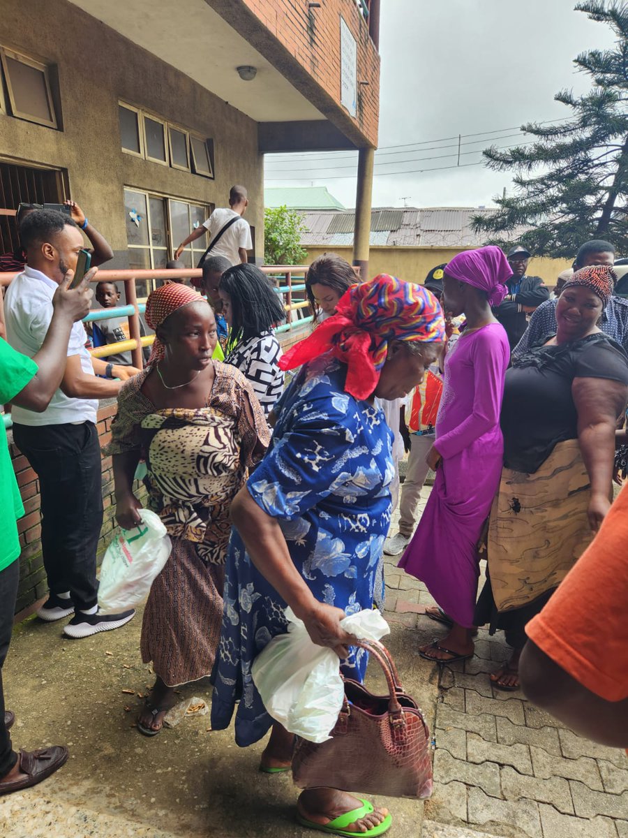 dvoiceofhope's tweet photo. @VOH 2023 Outreach Day 1
Giving hope to the hopeless
Giving voice to the voiceless https://t.co/JAWkaPBzS6
