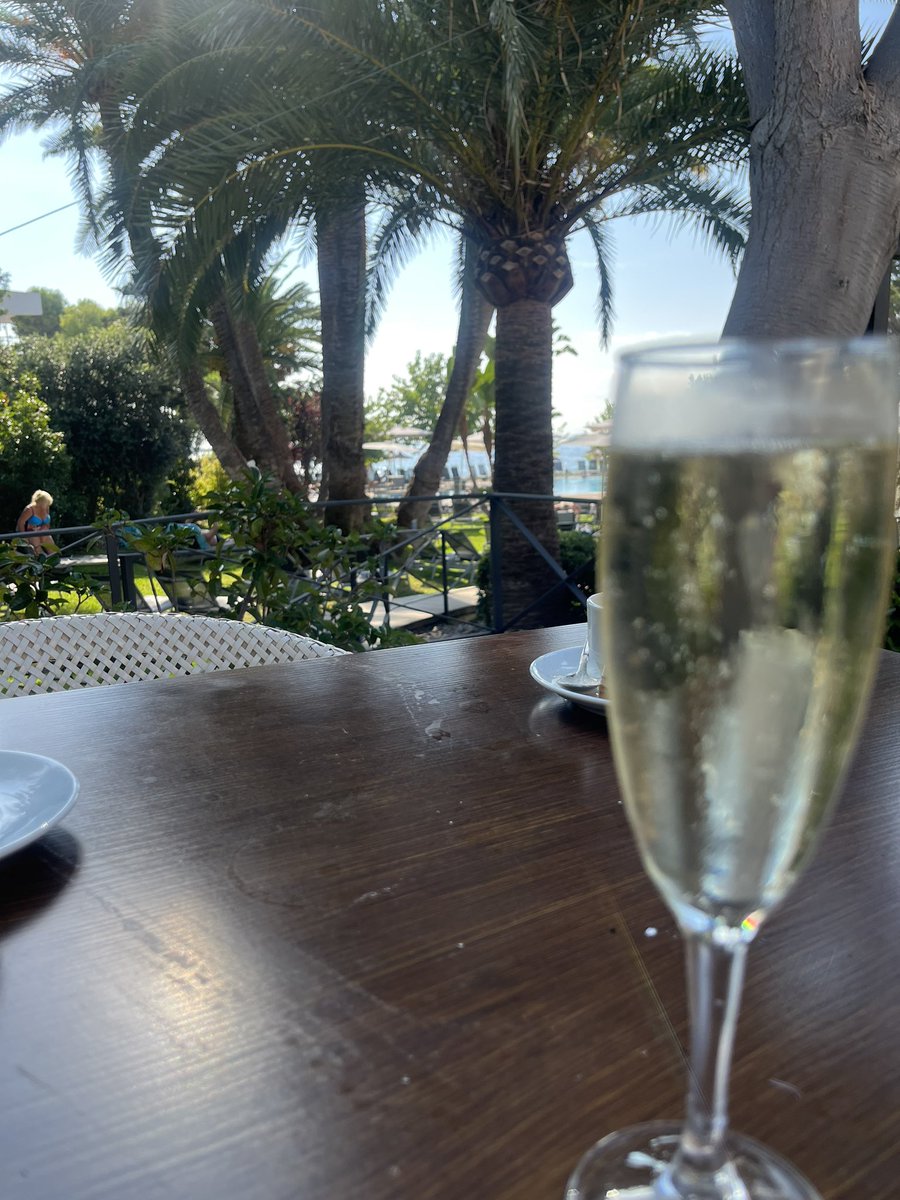 MrsYorkMixRadio's tweet photo. Great start to the day. Fizz for breakfast 31 degrees and a view to die for #kidfree #poshlife #majorca https://t.co/dyvbI0SRIt