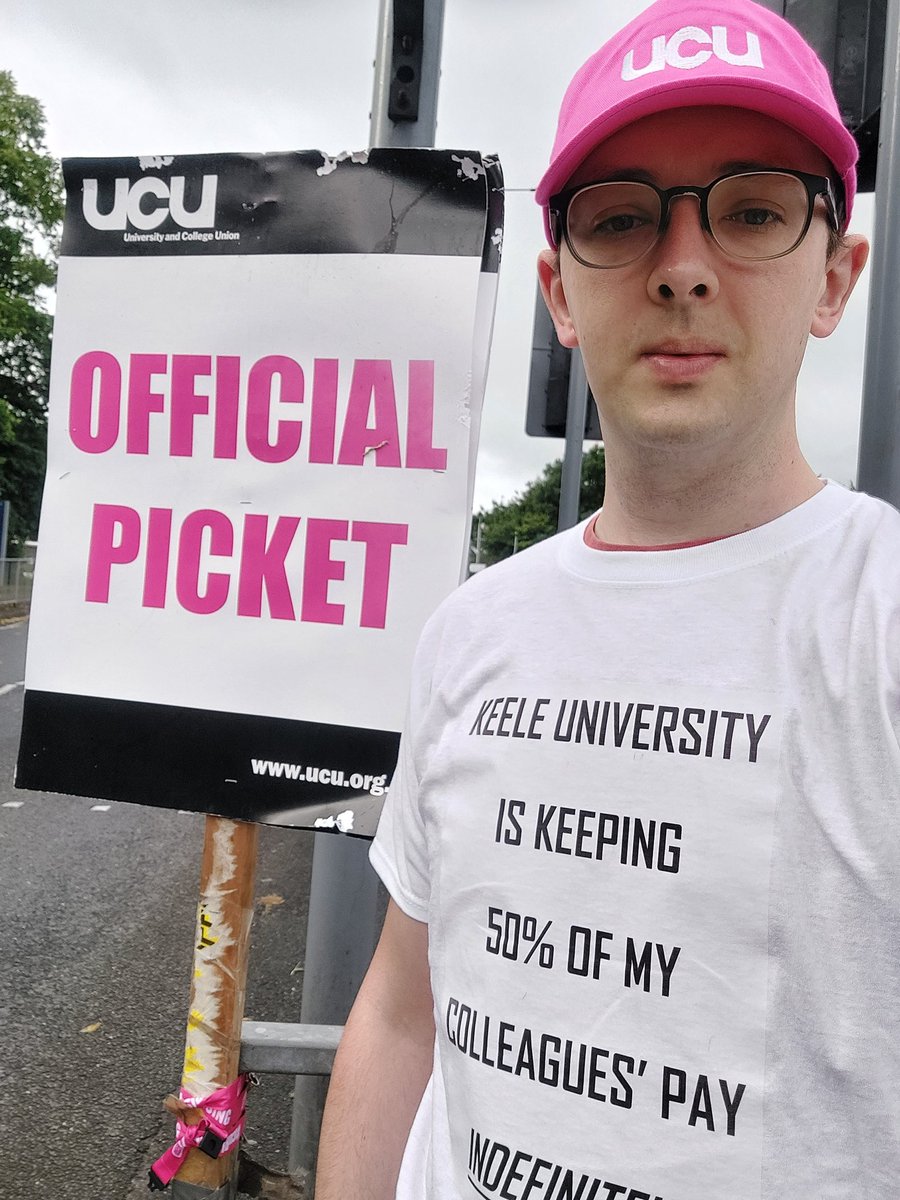 Another day at Keele. A university that is deducting 50% of your lecturers' pay. Our working conditions are your learning conditions #LoveKeele @KeeleUCU @KeeleUniversity