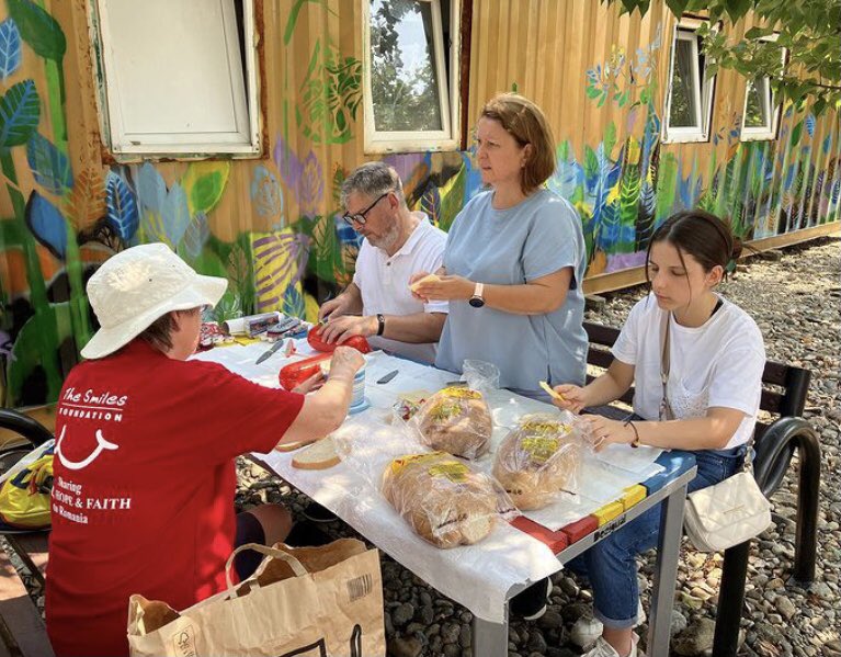 Smiles_Romania's tweet photo. We want to thank the current mission trip group who will be leaving shortly to come home!
Safe travels !
And thank you for sharing your travels and adventures with us! 

So who is going next ? Please tag us in your stories if you are due here soon! https://t.co/iFonakajWi
