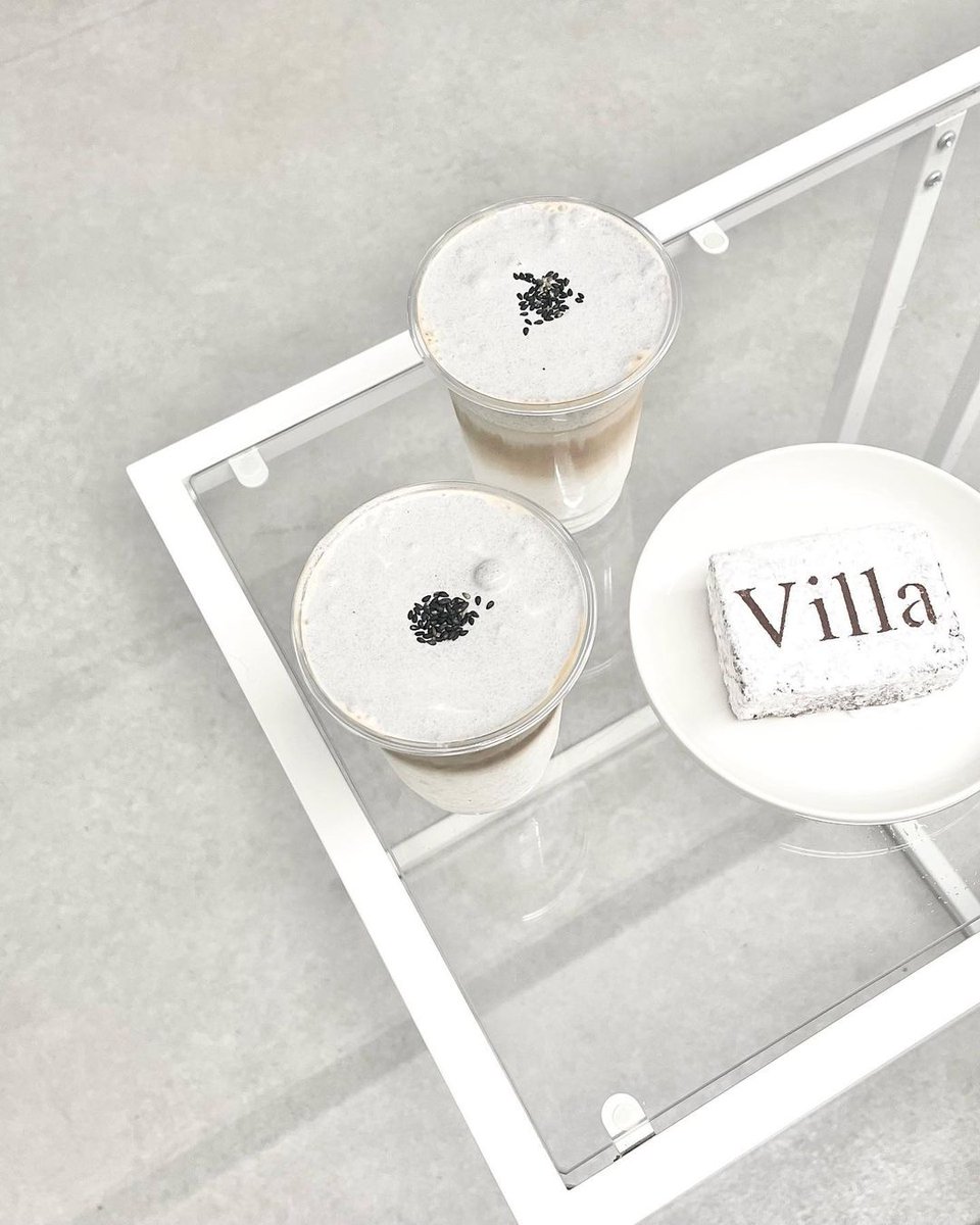 angemobile's tweet photo. ☕️Coffee break💭♥︎
お気に入りのカフェへ🐾
#cafevilla #villacafe #coffee #breakcoffee #coffeebreak #haveaniceday #コーヒースタンド #コーヒー専門店 #コーヒーのある暮らし https://t.co/3FoHmEikYG
