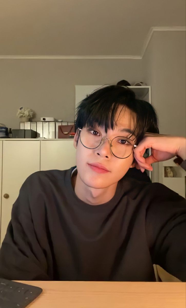 What if : Aruna sakit

from : 'Feels like home'
edisi marriage life

— Kim Doyoung few tweets au
by @/blvushy