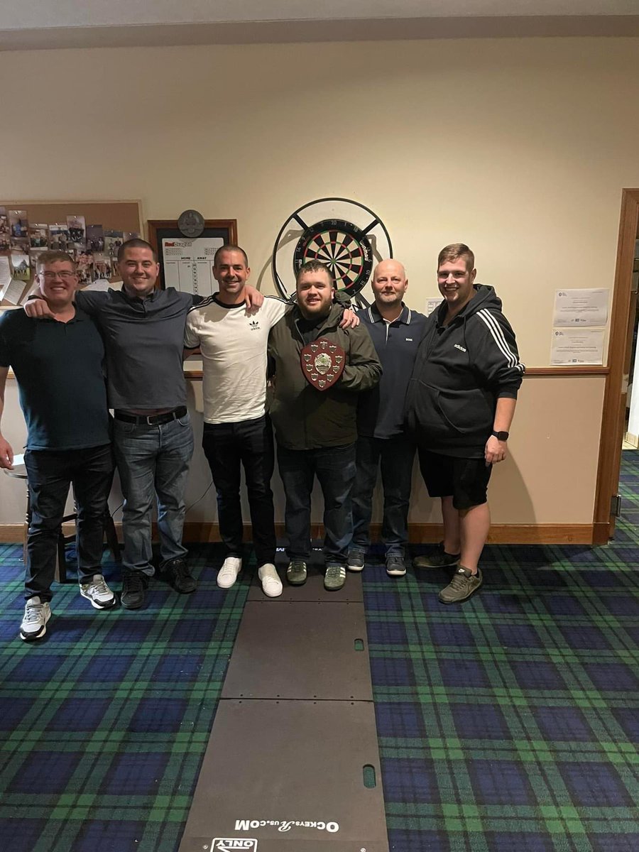 HDDL180's tweet photo. Congrats to @TheRoyalOak A on winning the league with a week to spare https://t.co/KFUd6SCj7B