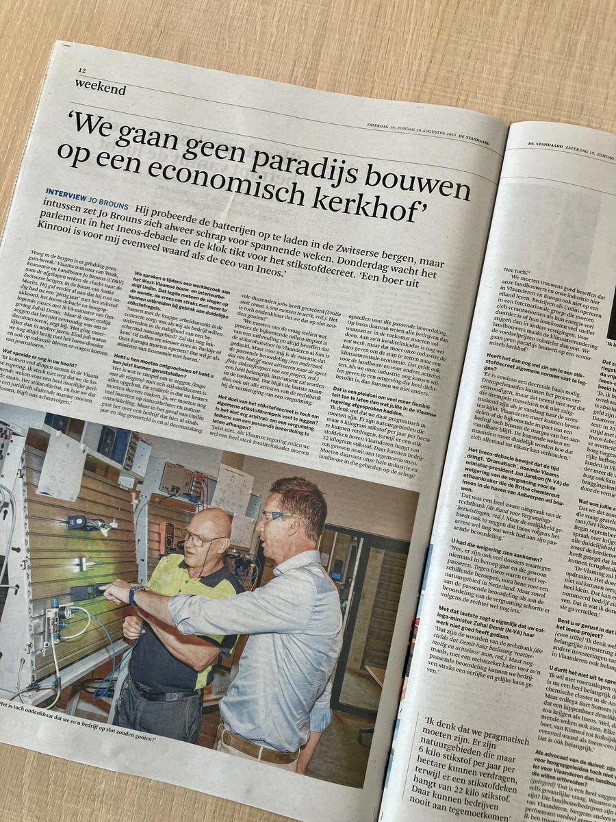 jobrouns1's tweet photo. Om Vlaanderen welvarend te houden moeten we het stikstofdebat op een juridisch sluitende manier oplossen. De industrie begint zich dezelfde existentiële vragen te stellen als de landbouw: is hier nog plaats voor ons? Op een economisch kerkhof gaan we geen klimaatparadijs bouwen. https://t.co/Dg04989ne6