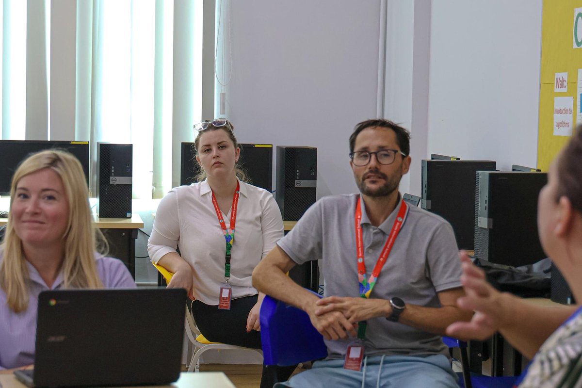 sis_penang's tweet photo. We welcome our new teachers at our special staff orientation. They, pave the way for #AmazingLearning experiences as they prepare for their first day with their students, and create a nurturing space to transition seamlessly into our school community. 🤗📚

#GrowBeyond #SISPenang https://t.co/d56hSUEFKI