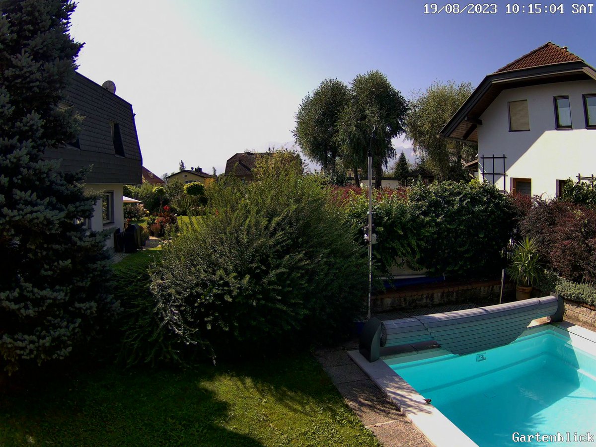 WWien10's tweet photo. Einen schönen Samstag aus #Villach in #Kärnten. Mit Hoch #Mathea startet heute eine stabile #Hochsommer Phase und eine #Hitzewelle! Es scheint von Früh bis spät die #Sonne von einem strahlend blauen Himmel. Wolken sind Mangelware. https://t.co/qUF8AMhezW