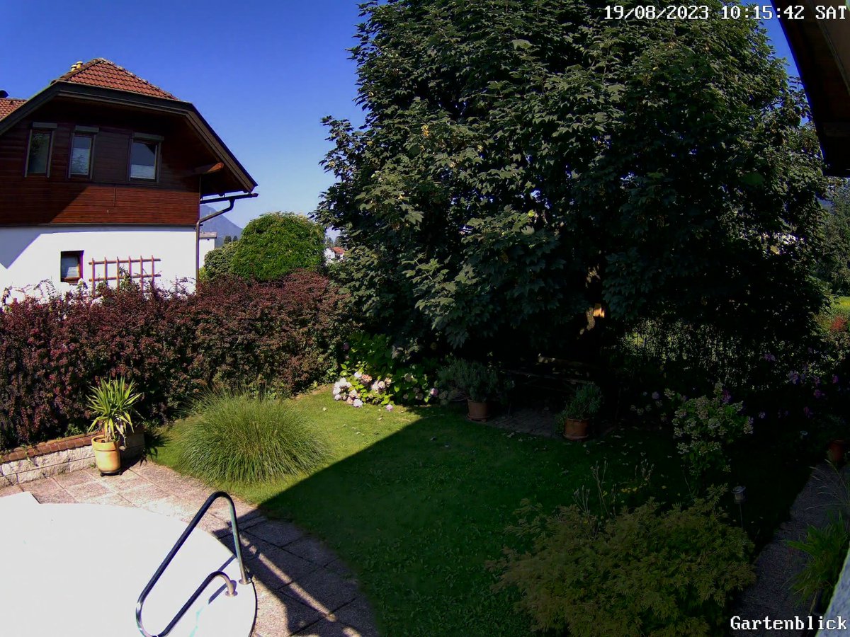 WWien10's tweet photo. Einen schönen Samstag aus #Villach in #Kärnten. Mit Hoch #Mathea startet heute eine stabile #Hochsommer Phase und eine #Hitzewelle! Es scheint von Früh bis spät die #Sonne von einem strahlend blauen Himmel. Wolken sind Mangelware. https://t.co/qUF8AMhezW