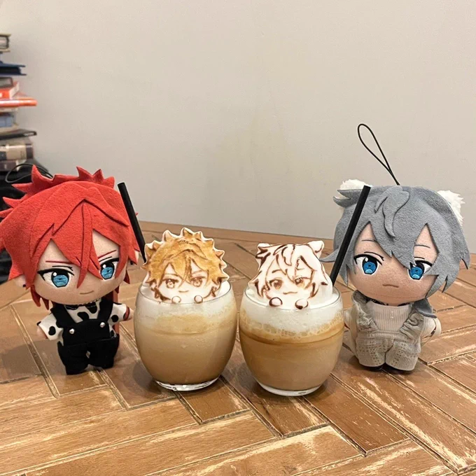 ずっと行きたかったラテアートのお店に先日行ってきてぬいちゃんでつくってもらいましたカワイイ…!(ニキぬはフォロワ家の) 