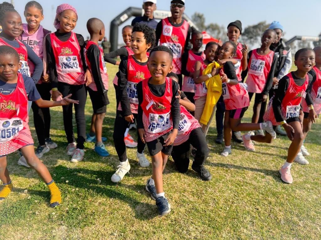 RunAlexAC's tweet photo. Today we are out in the West Rand at Kagiso Stadium for the @CG_Athletics cross-country championships.  Our photos only tell one story that we are happy to be here😍🍉

#RunAlexDevelopment https://t.co/lakg1ynjcL https://t.co/Hchv14O8ty