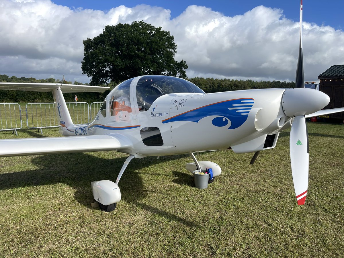 After yesterday’s rain the sun is now out at Popham airfield. What is more AFE is open for business along with LAA show specials. Come over and say hello.

@GASCo_FS @UK_CAA #laarally #popham @PophamAirfield1 #therightstuff #generalaviation