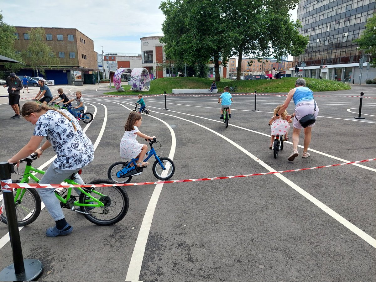 TinaCyclist's tweet photo. @sportinherts HAPpy Camp, #Bikeability meetings, #BeginnerBiking @SGCyclingHub meeting, 2 private lessons, a day with @SGCyclingHub at #EventIsland and finally Go-Ride club. https://t.co/PXFvC5LEYE