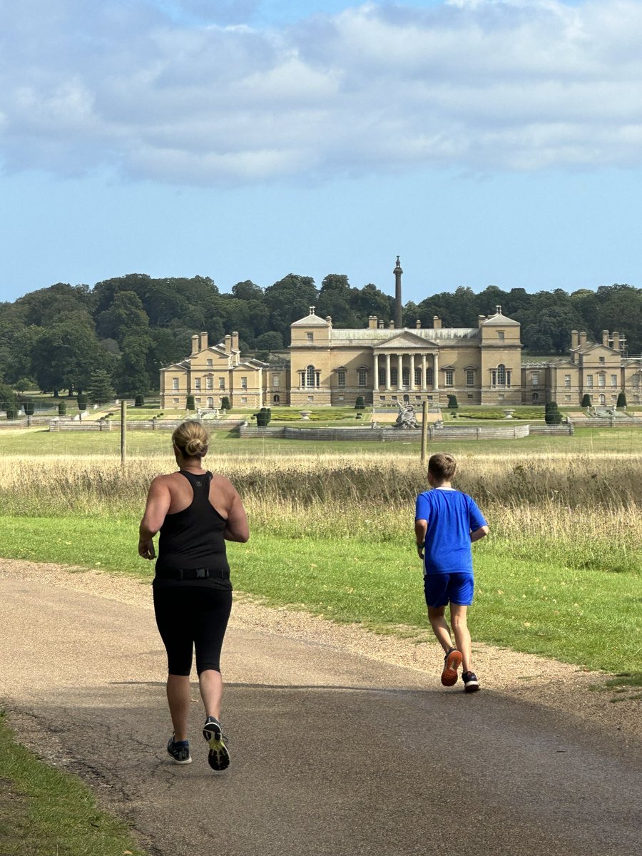 Tim_Gi11's tweet image. Top effort from @emmagillhead and Olly this morning at Holkham #parkrun