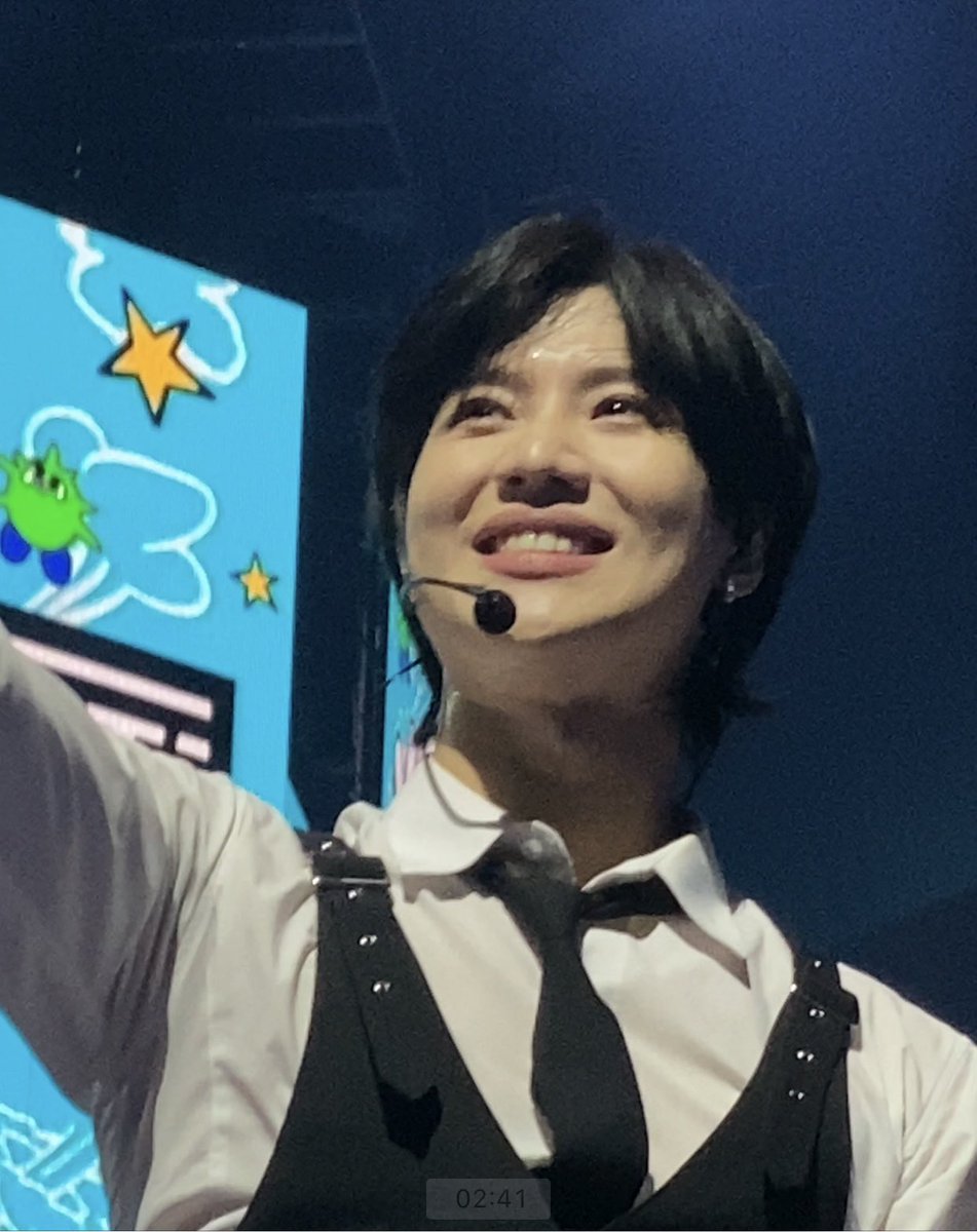 _shotar00_'s tweet photo. Went to kcon today 🫶😭 I also took taro doll to watch the show 🤟⭐️ https://t.co/XmkU2OAfgs