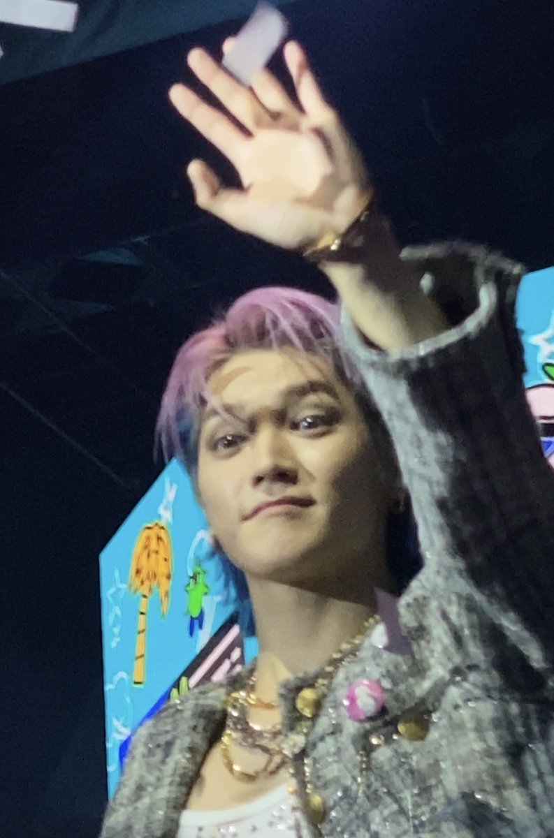 _shotar00_'s tweet photo. Went to kcon today 🫶😭 I also took taro doll to watch the show 🤟⭐️ https://t.co/XmkU2OAfgs