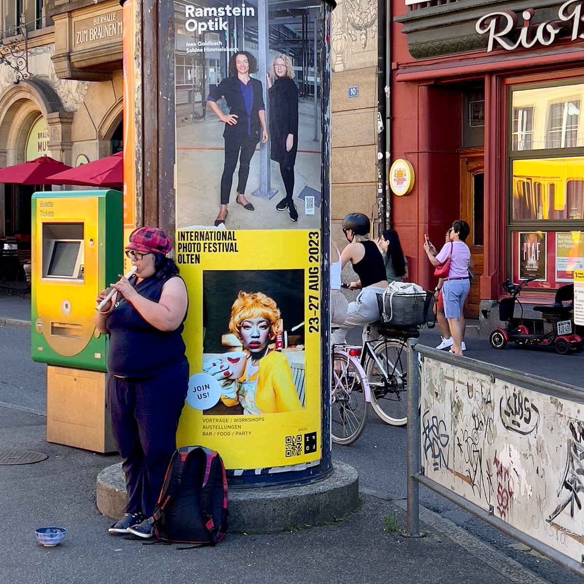 The @CAP_Prize 2022 is exhibited at IPFO Festival in Olten until 27 August. Visitors can free explore the five photographic series from Africa using @_smartify on their smartphones. #capprize #africanphotography #ipfo