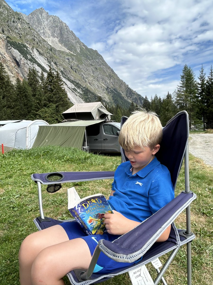 Elly Brittain tweet media