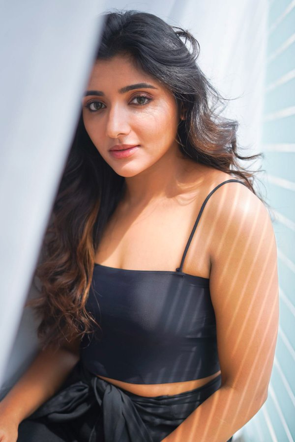 F34cTSUawAAcXuG?format=jpg&name=900x900