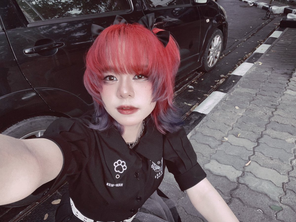 KewWan_TH's tweet photo. ❤️🖤Red panda!🖤❤️
#kewwan #kewwandeadkat #blackatrecords #deadkat #idolcore #bandol https://t.co/3wCSxOiOYg