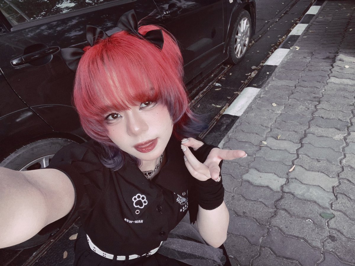 KewWan_TH's tweet photo. ❤️🖤Red panda!🖤❤️
#kewwan #kewwandeadkat #blackatrecords #deadkat #idolcore #bandol https://t.co/3wCSxOiOYg