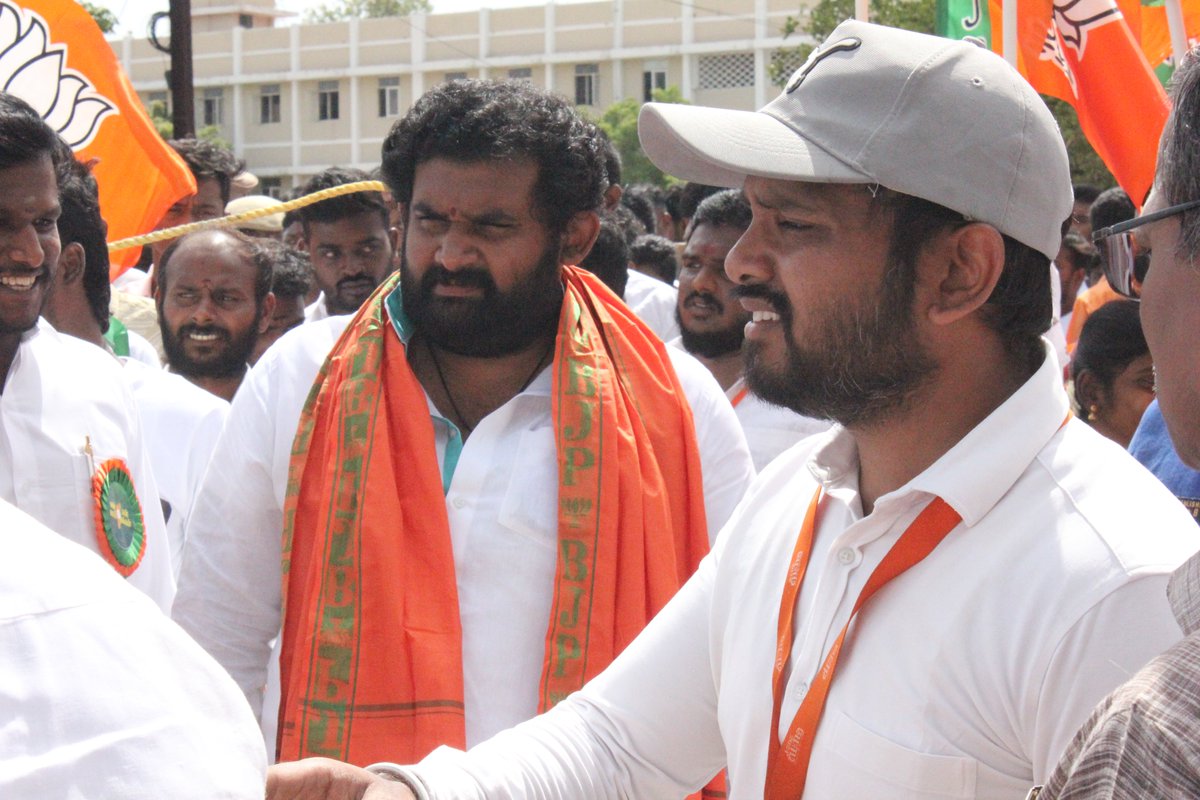 ShivaaBJYM's tweet photo. இன்றைய @EnMannEnMakkal  பாளையங்கோட்டை களத்தில் 

@annamalai_k #Annamalai #EnMannEnMakkal @BJYMinTN https://t.co/YPuoTHKHMP