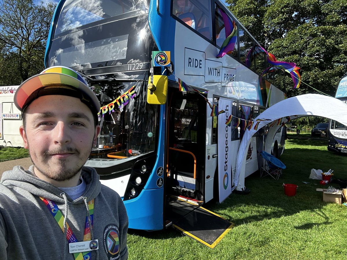 StagecoachLGBTQ's tweet photo. Today takes me to Leamington Spa supporting my LGBTQ+ team at @StagecoachMids whilst their pride bus is at Warwickshire Pride! #RideWithPride #ProudNetworkLead https://t.co/q7FCtrxxJ1