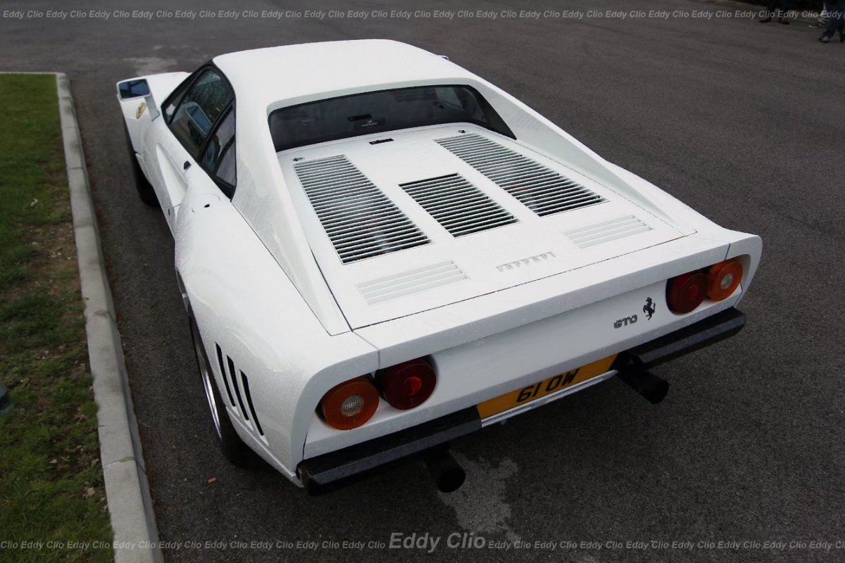 FERRARI 288 GTO blanche

#ferrari288gto #car #supercar #rare #legend #classic #art #iconic #hypercar #voiture #carporn #perfect #amazing #fool #awesome #nicepicture #race
#racecar #photo #photooftheday #art #ferrari #288gto #white #288gtowhite #10000tours