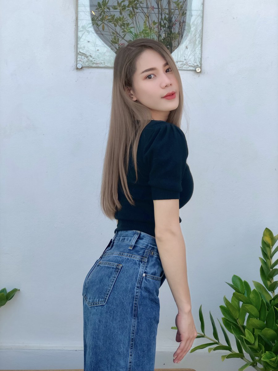บ่ายวันเสาร์ยังไม่เหงาเท่าาวันที่ไม่มีเธอ 🖤
#รีทวิตให้หน่อยน้า